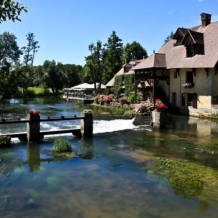 Hotel Moulin De *