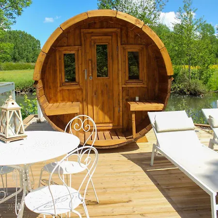 Hotel Moulin De *