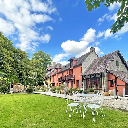 Hotel Moulin De *
